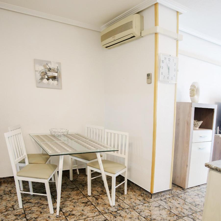 Holiday La Loma Apartment تورّيفيِخا المظهر الخارجي الصورة
