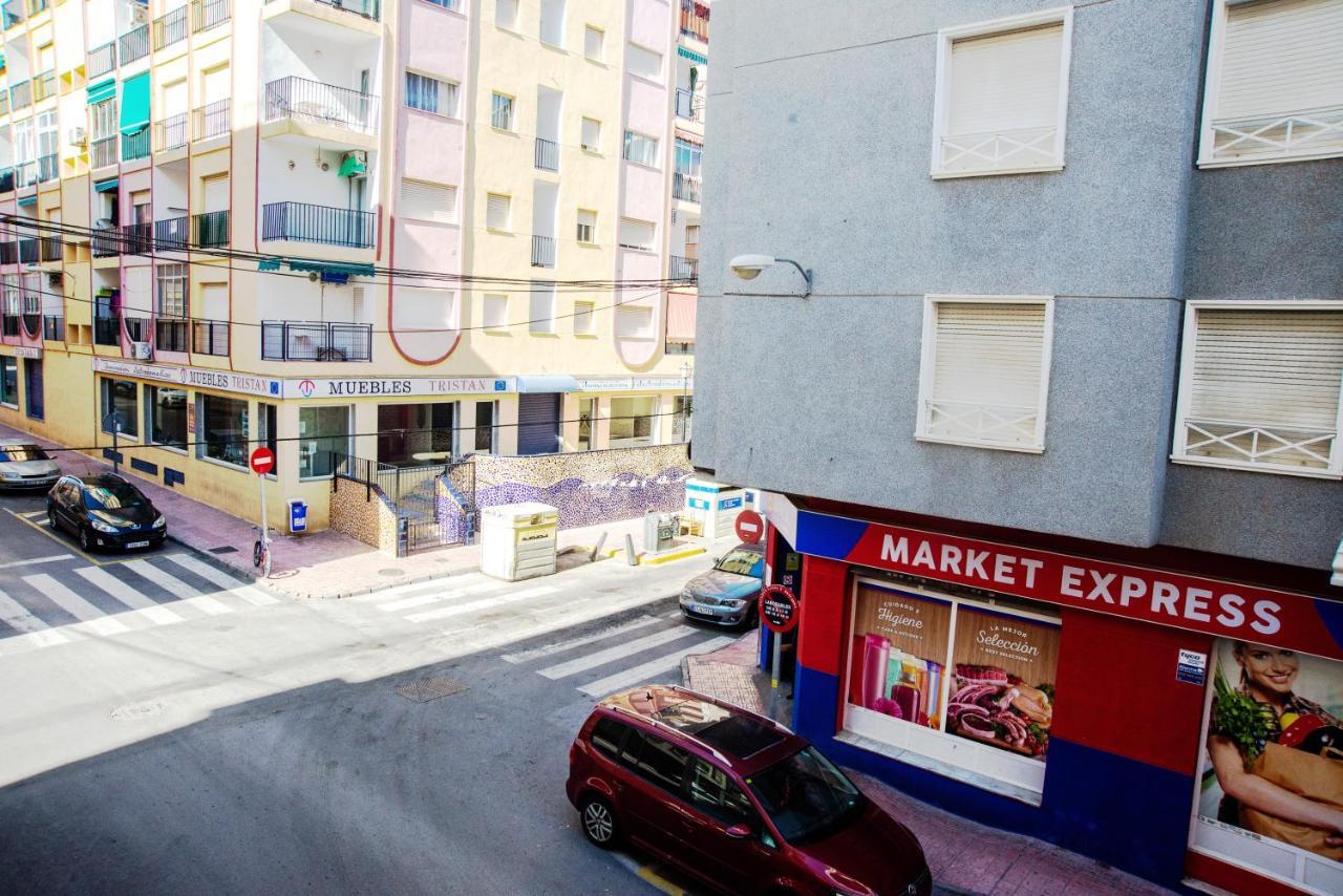 Holiday La Loma Apartment تورّيفيِخا المظهر الخارجي الصورة