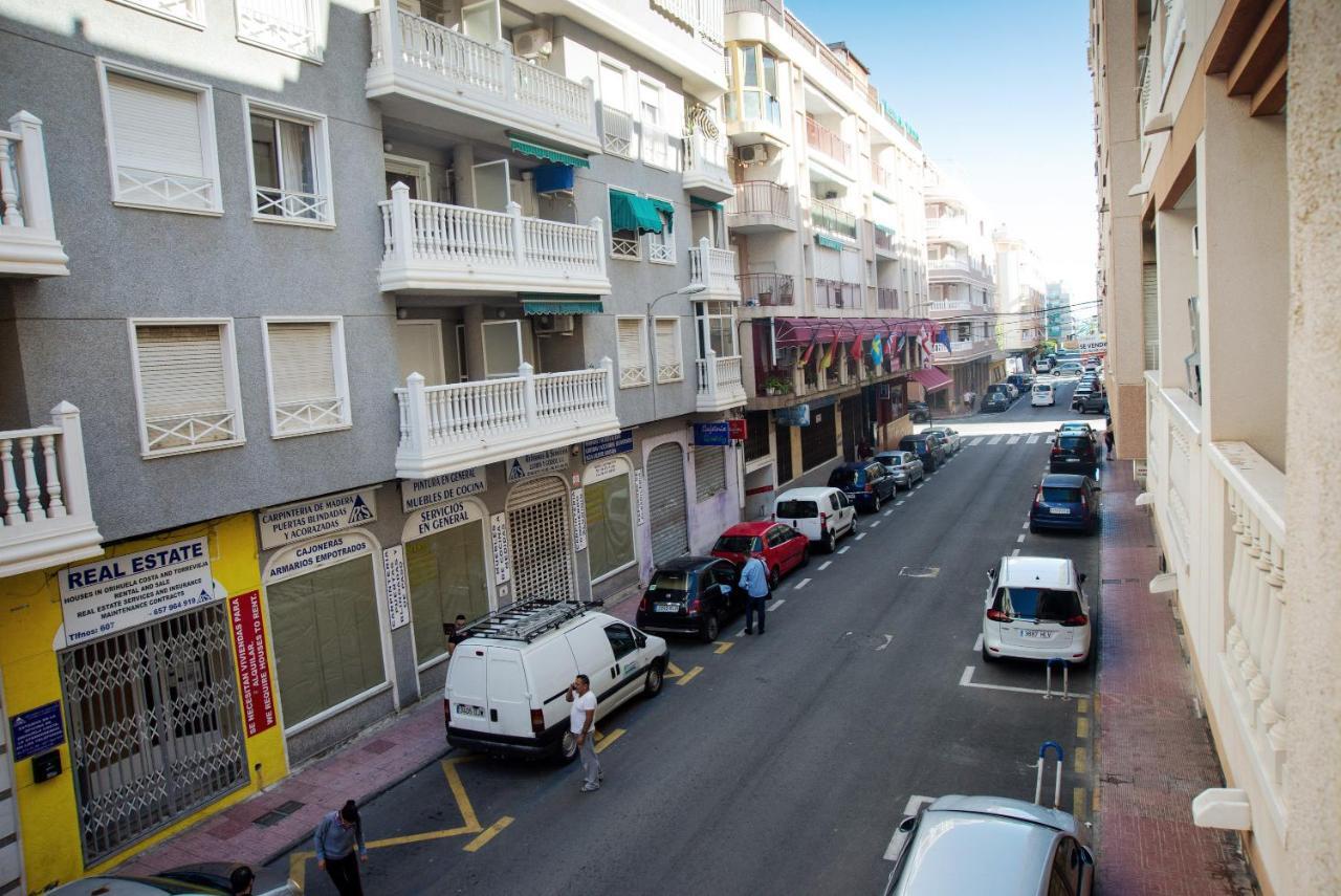 Holiday La Loma Apartment تورّيفيِخا المظهر الخارجي الصورة